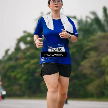 Runner Photo 7407002