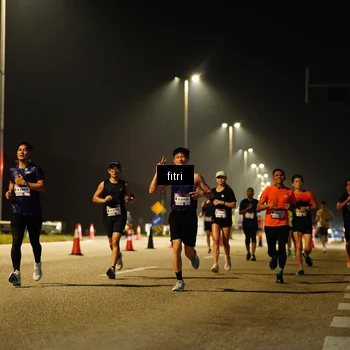 Runner Photo 7407003
