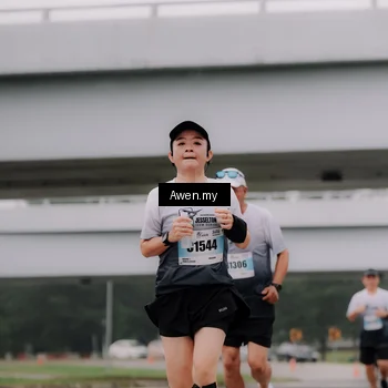 Runner Photo 7407007