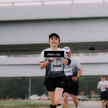Runner Photo 7407010