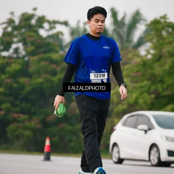 Runner Photo 7407023