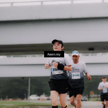 Runner Photo 7407026