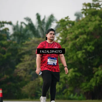 Runner Photo 7407045