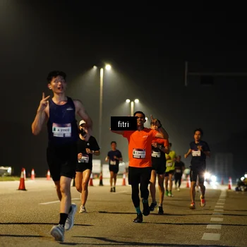Runner Photo 7407050