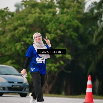 Runner Photo 7407051
