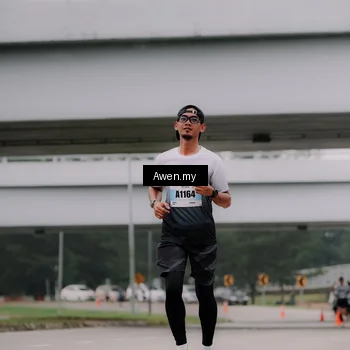 Runner Photo 7407066