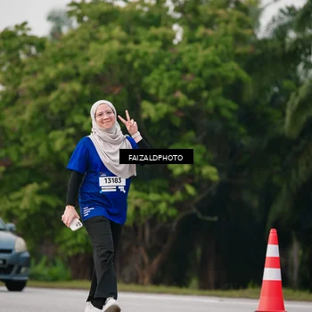 Runner Photo 7407080