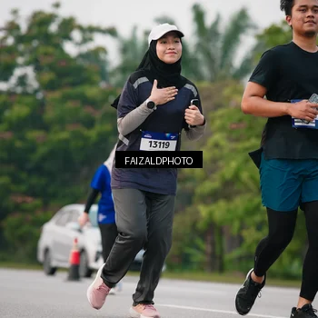 Runner Photo 7407090