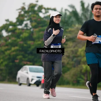 Runner Photo 7407101