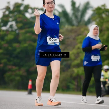 Runner Photo 7407133
