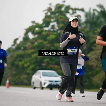 Runner Photo 7407148