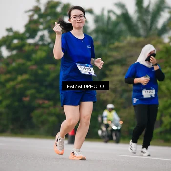 Runner Photo 7407152