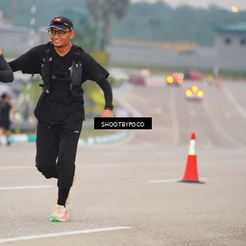 Runner Photo 7407153
