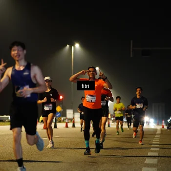 Runner Photo 7407176