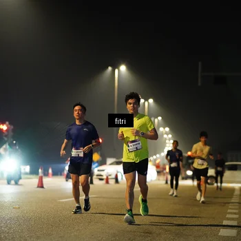 Runner Photo 7407253