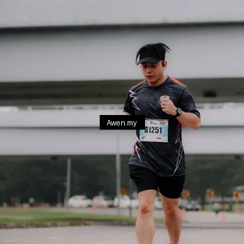 Runner Photo 7407270