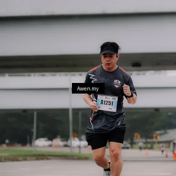 Runner Photo 7407280