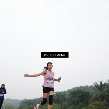Runner Photo 7407332