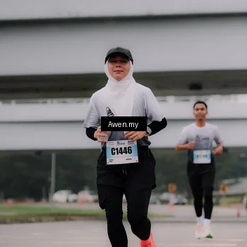 Runner Photo 7407374