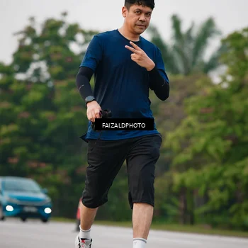 Runner Photo 7407409
