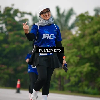 Runner Photo 7407474