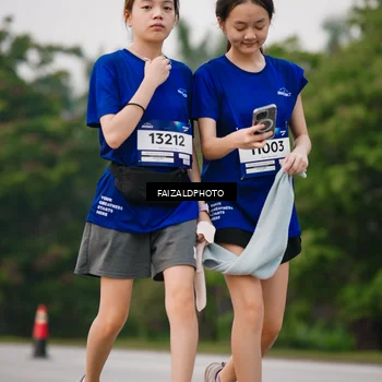 Runner Photo 7407540