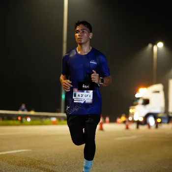 Runner Photo 7407544