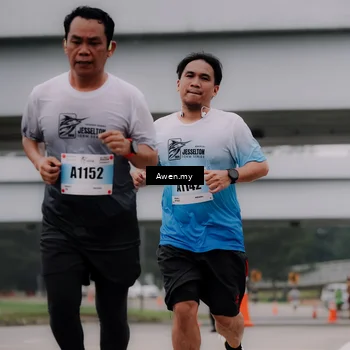 Runner Photo 7407562