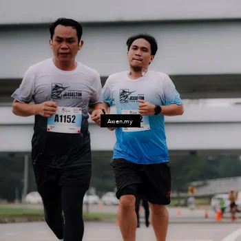 Runner Photo 7407565