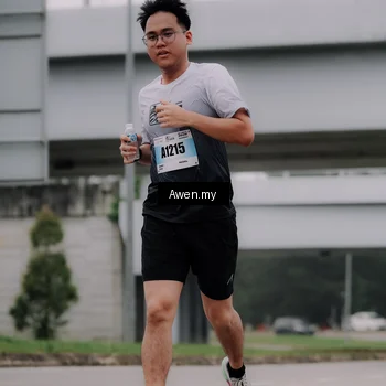 Runner Photo 7407648