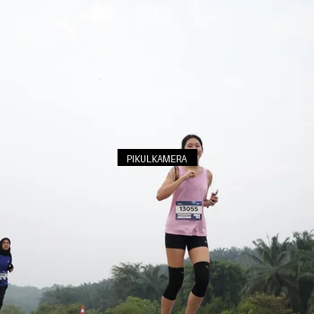 Runner Photo 7407650