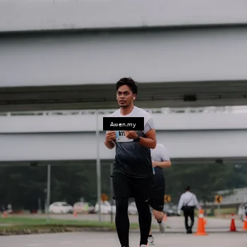 Runner Photo 7407683