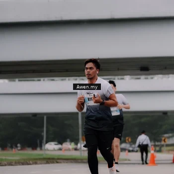Runner Photo 7407703