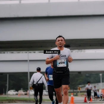Runner Photo 7407714