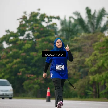Runner Photo 7407733