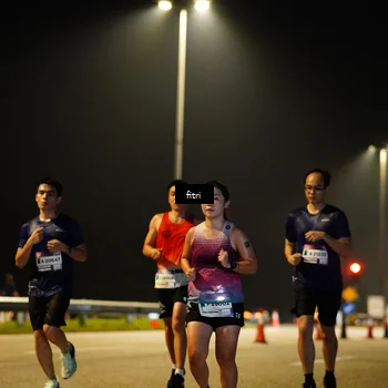 Runner Photo 7407742