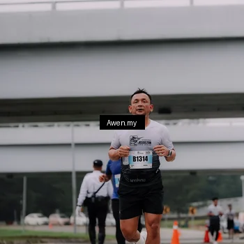 Runner Photo 7407765