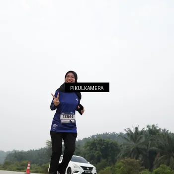 Runner Photo 7407769
