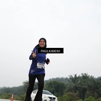 Runner Photo 7407770