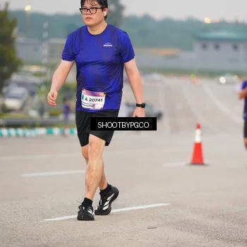 Runner Photo 7407794