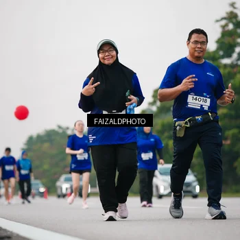 Runner Photo 7407812