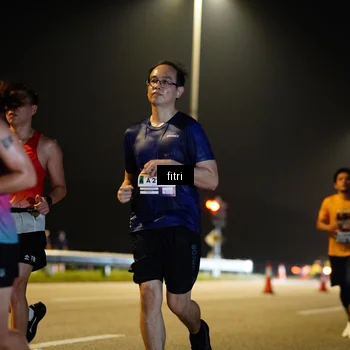 Runner Photo 7407816
