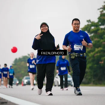 Runner Photo 7407828