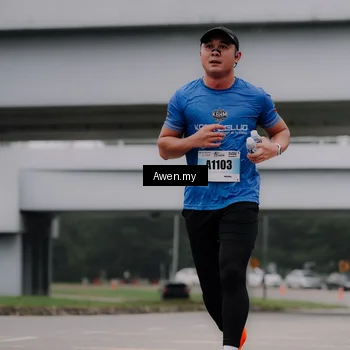 Runner Photo 7407842
