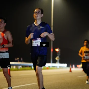 Runner Photo 7407854