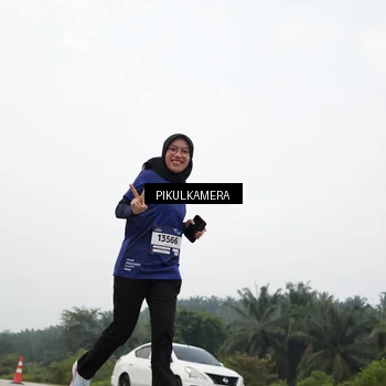 Runner Photo 7407856