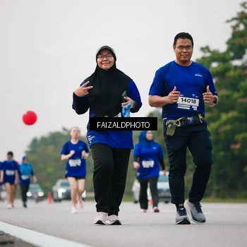 Runner Photo 7407858