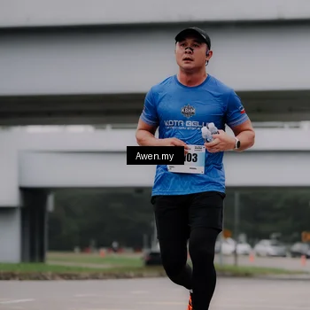 Runner Photo 7407860