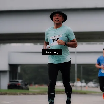 Runner Photo 7407873