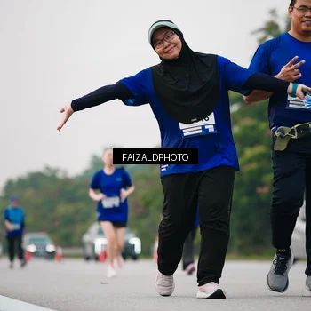 Runner Photo 7407893